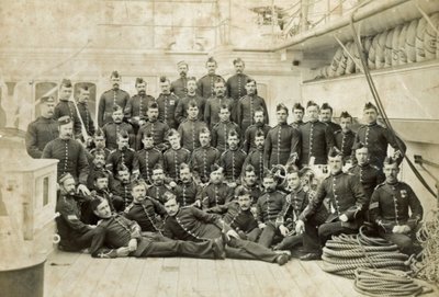 Royal Marine Detachment aan boord van een onbekend oorlogsschip, ca. 1880 door Unknown